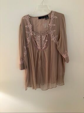 Johnny Was Taupe Chiffon Embroidered Scoop-Split Tunic with Pink Accents